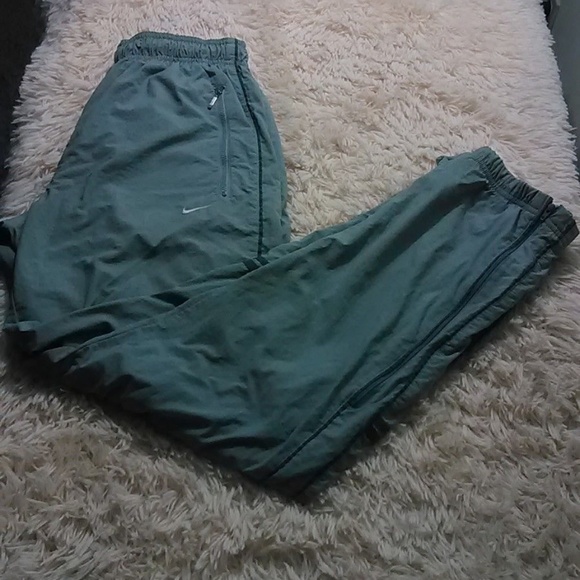 nike drawstring cuff pants